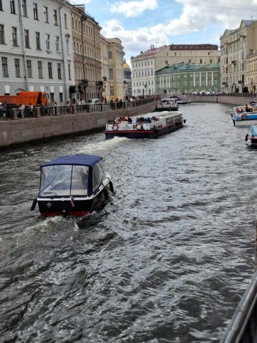 ПЕТЕРБУРГСКИЕ ИСТОРИИ автобусный тур ко Дню Победы (07.05-11.05.2026)