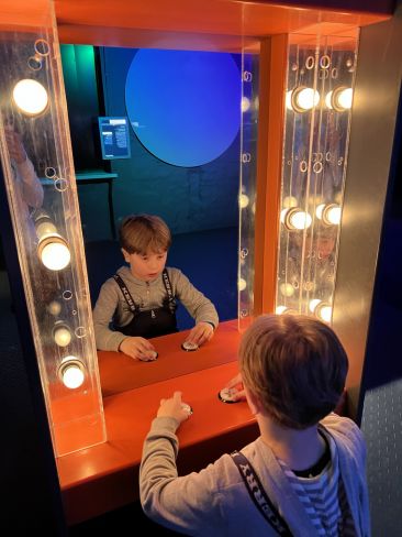 МУЗЕЙ ЗАНИМАТЕЛЬНЫХ НАУК «ЭКСПЕРИМЕНТАНИУМ» + Красная площадь/ВДНХ